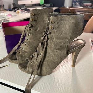 Gray Fioni Lace Up Heels